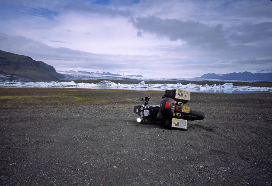 Photo by Andy Miller, UK, Taking a rest, Jokulsarlon, Iceland